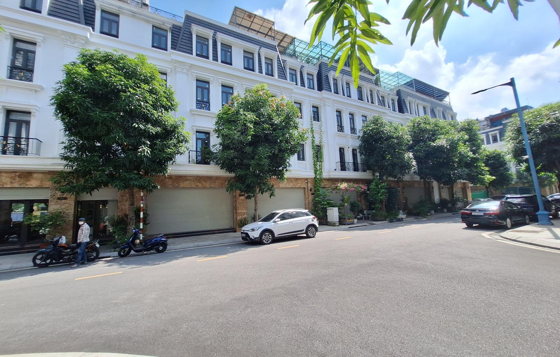 Căn liền kề 4,5 tầng xây thô khu đô thị Hoàng Huy Riverside Tam Bạc