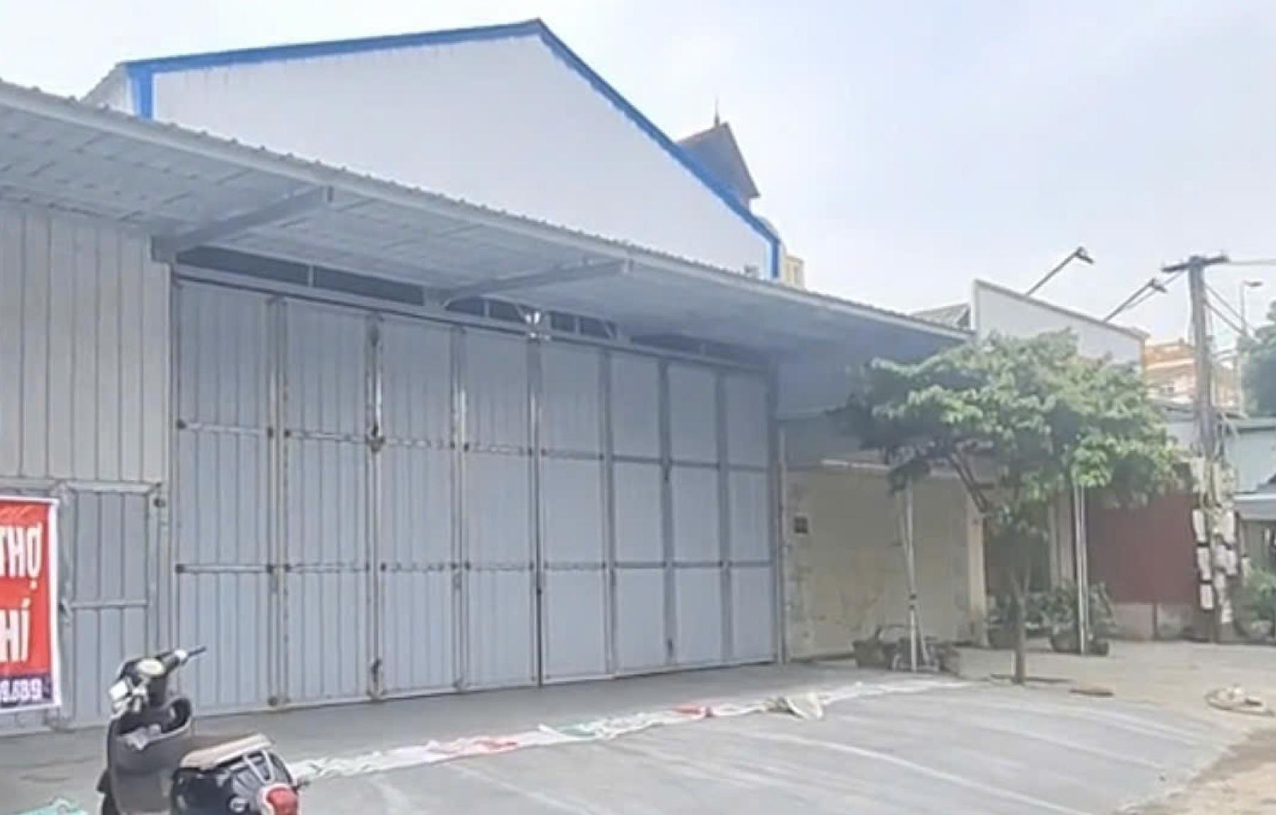 Kho xưởng 300m2 mặt đường Mạc Đăng Doanh, Dương Kinh, HP