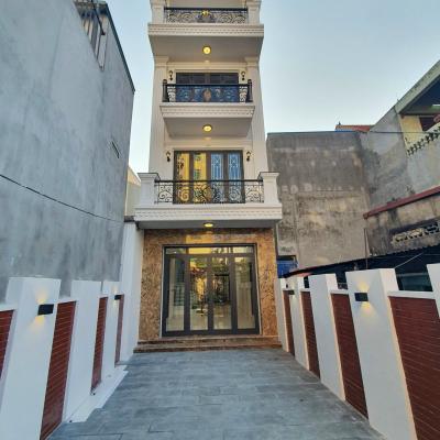 Nhà 4 tầng sân cổng độc lập ngõ 458 Nguyễn Văn Linh, P Vĩnh Niệm