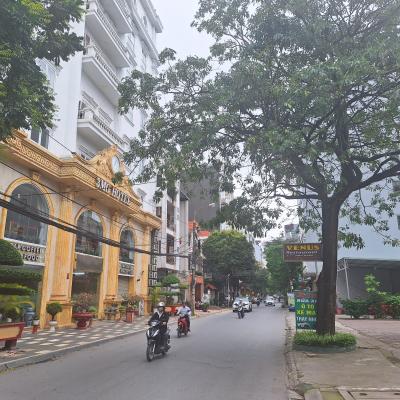 Đất 178m2 mặt đường Hoàng Thế Thiện đối diện hồ Phương Lưu