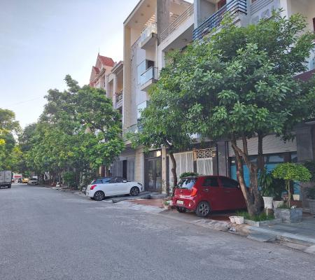 Nhà 4 tầng 75m2 Lô 9 Lê Hồng Phong sau trường THPT Chuyên Trần Phú