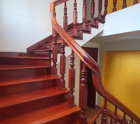 Nhà 5,5 tầng mặt đường Đặng Ma La, P Kênh Dương, Q Lê Chân