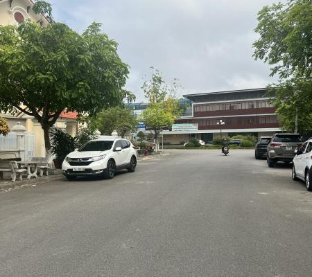 Biệt thự 3 tầng 300m2 khu đô thị Sao Đỏ, Dương Kinh