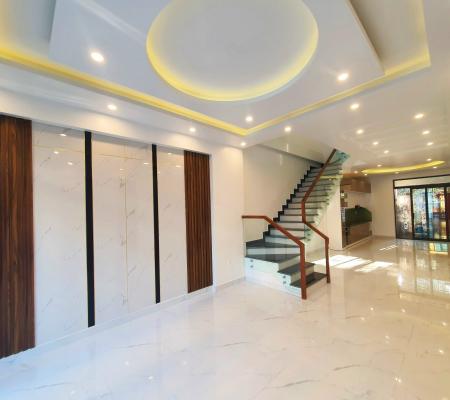 Nhà 4 tầng sân cổng độc lập ngõ 458 Nguyễn Văn Linh, P Vĩnh Niệm