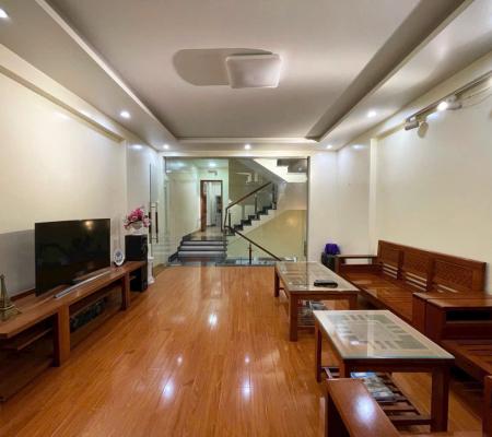 Nhà 4 tầng 90m2 tuyến 2 phố Tô Vũ, Văn Cao