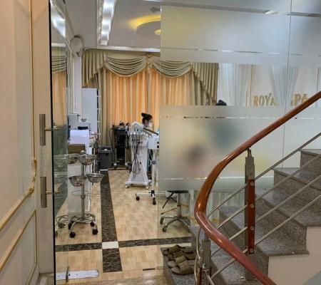 Nhà 4 tầng x 52m2 mặt tiền đường Hoàng Minh Thảo ngay chợ Hàng