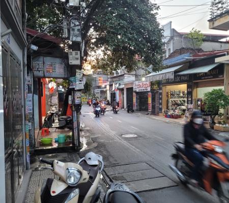 Nhà 3 tầng 94m2 mặt đường Miếu Hai Xã vừa ở vừa kinh doanh buôn bán
